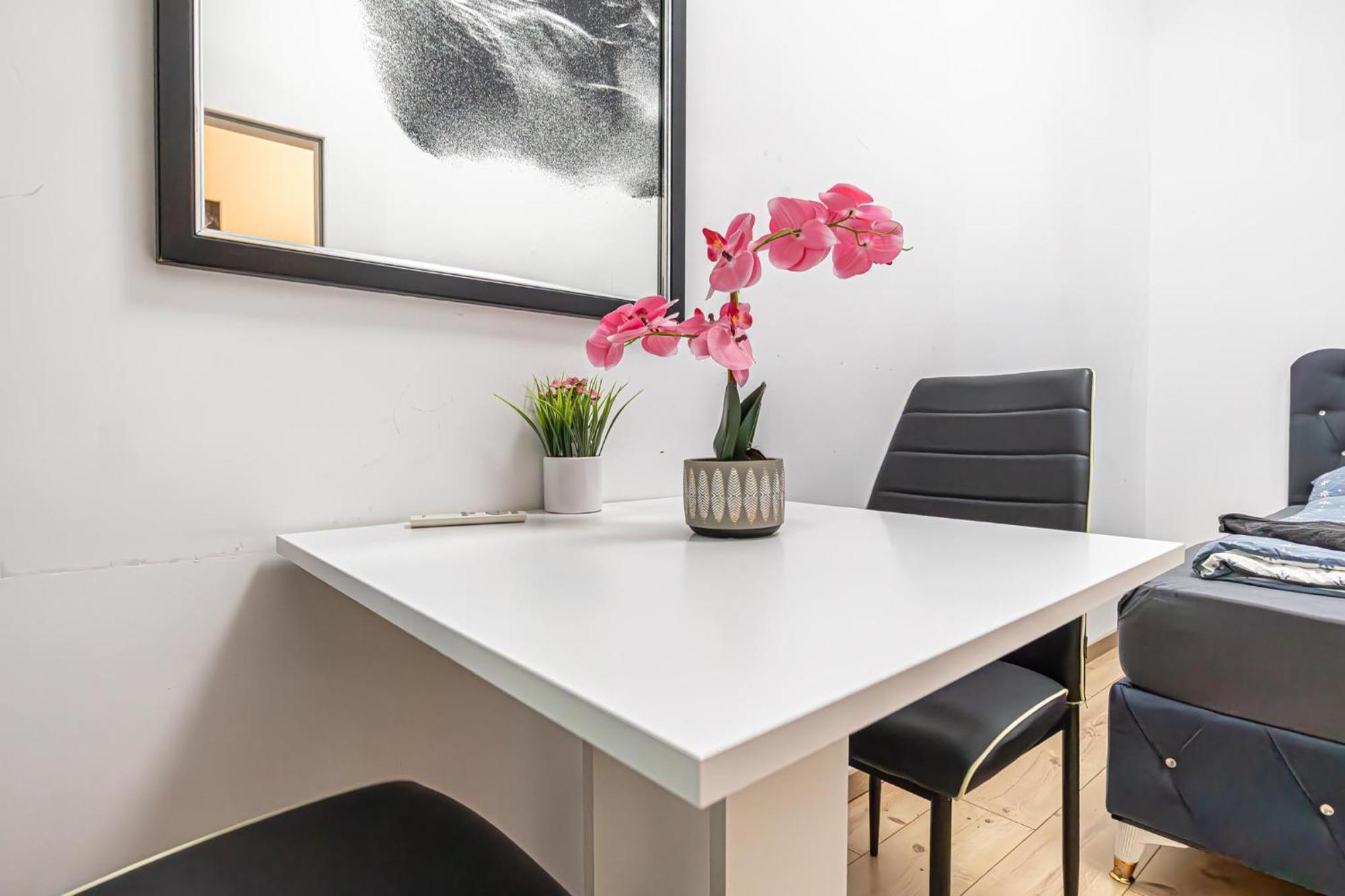 6 Min To Amusement Park - Economy Rooms In Shared Apartment Vienne Extérieur photo