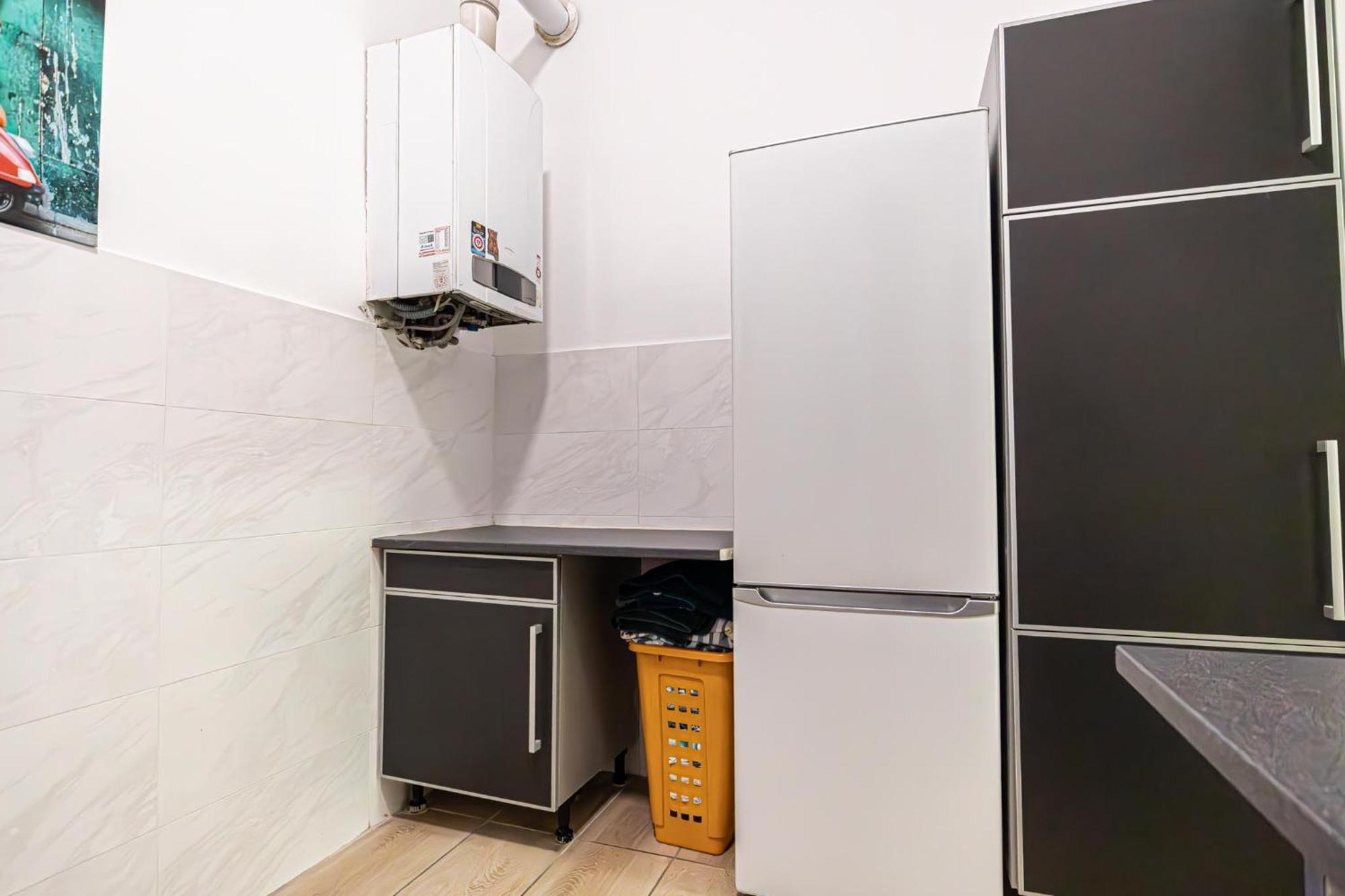 6 Min To Amusement Park - Economy Rooms In Shared Apartment Vienne Extérieur photo