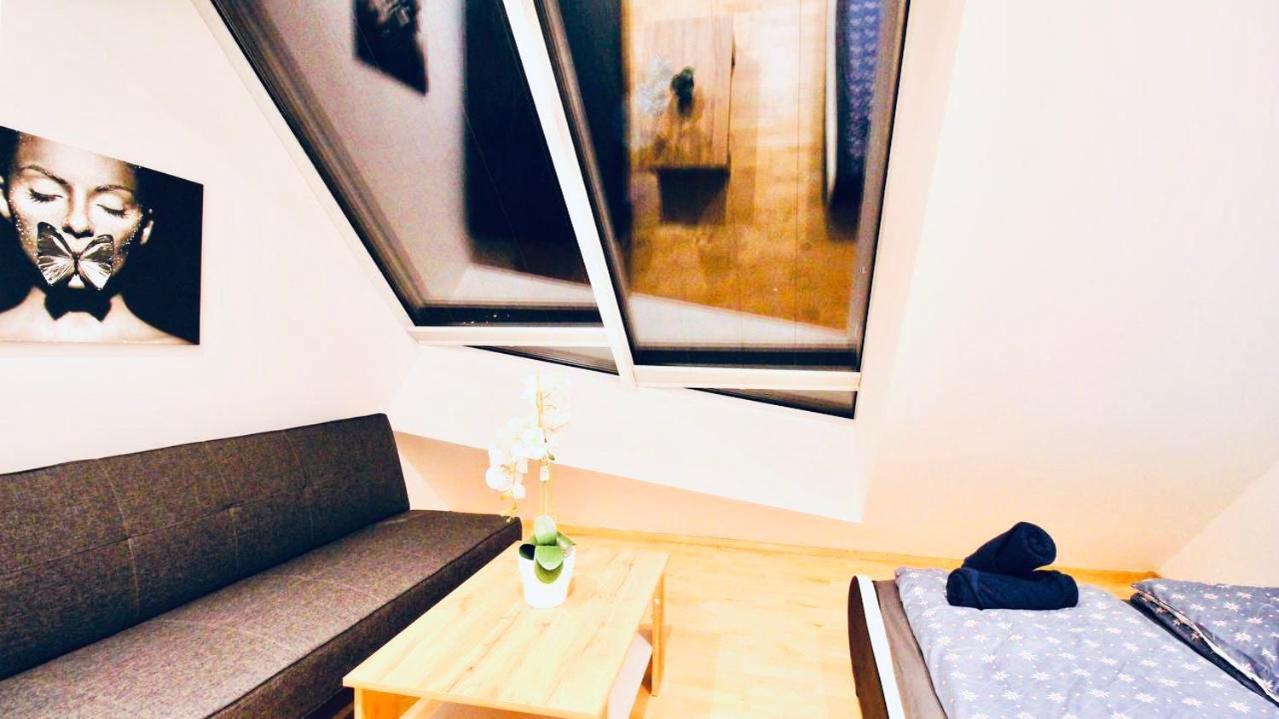 6 Min To Amusement Park - Economy Rooms In Shared Apartment Vienne Extérieur photo