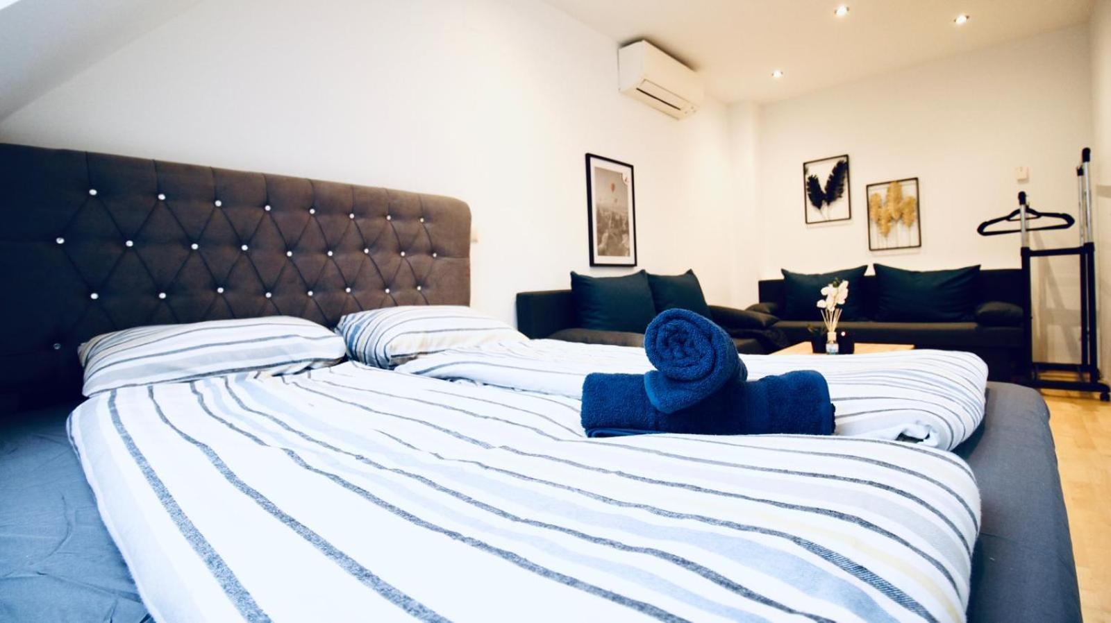 6 Min To Amusement Park - Economy Rooms In Shared Apartment Vienne Extérieur photo